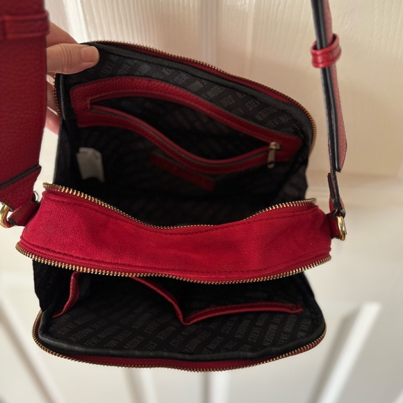Steve Madden burgundy red crossover long strap purse bag pocket zipper like new - Picture 8 of 15